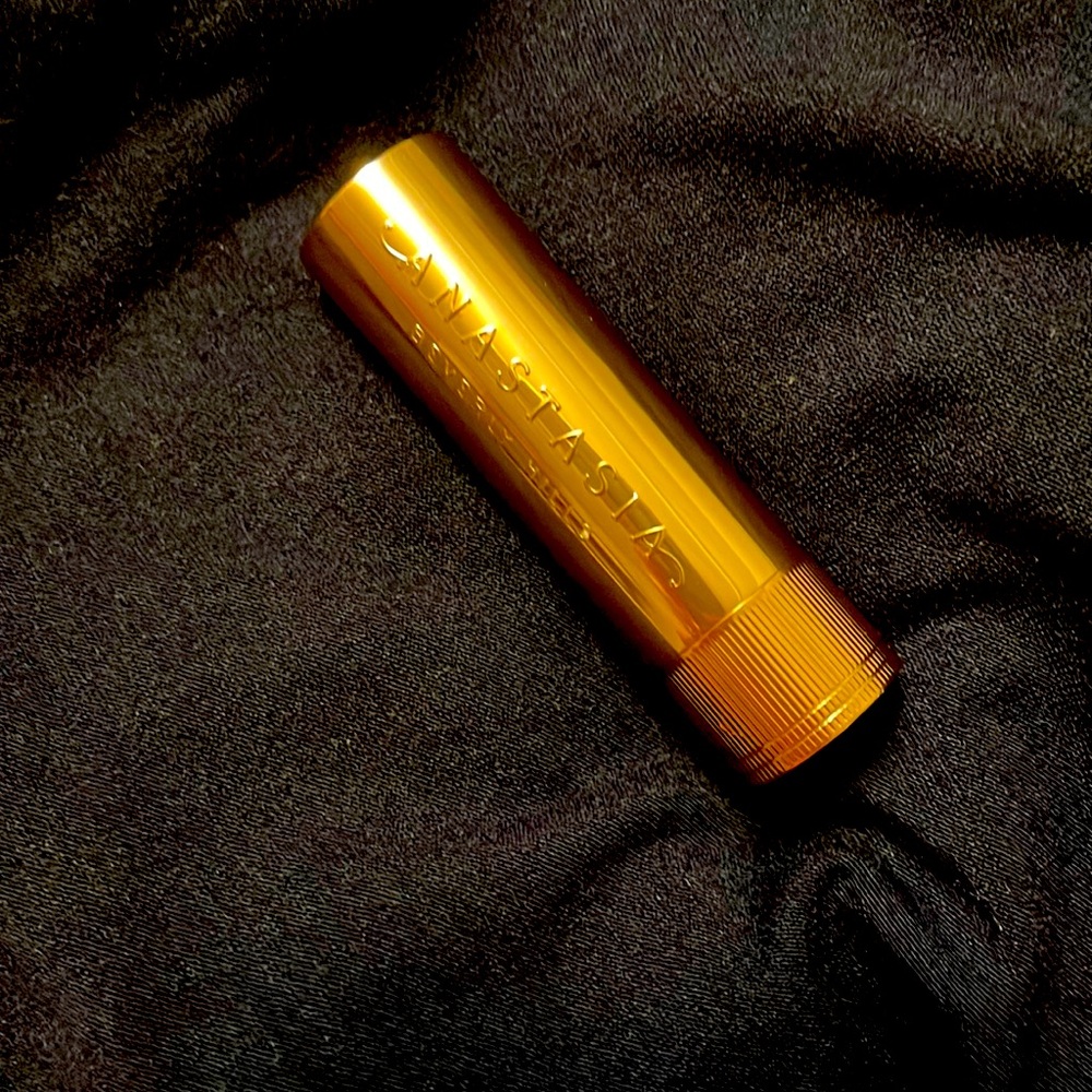 New!! Anastasia Beverly Hills - Matte Lipstick - Royal Red